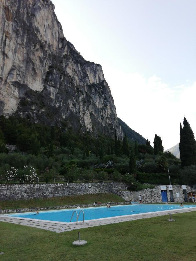 Lake & Castle View Apartment Riva del Garda Eksteriør bilde