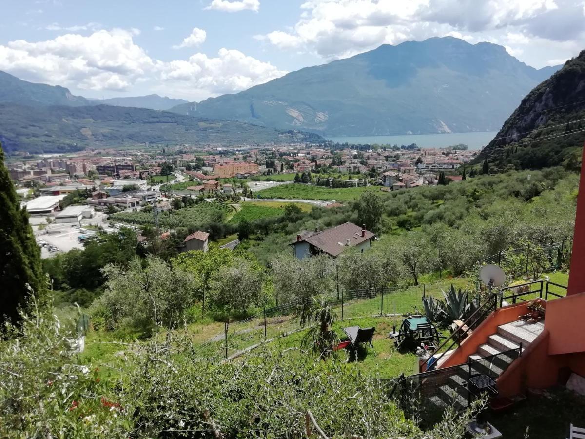 Lake & Castle View Apartment Riva del Garda Eksteriør bilde