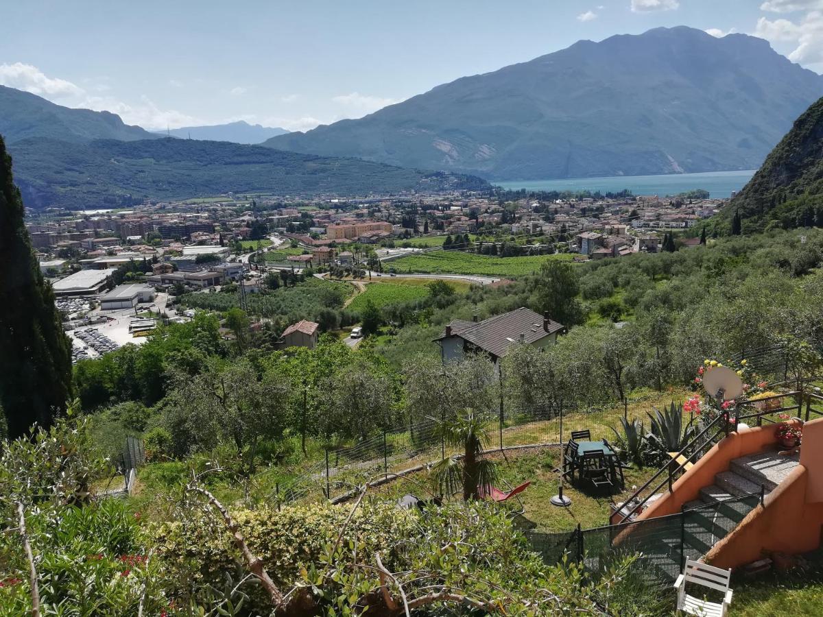 Lake & Castle View Apartment Riva del Garda Eksteriør bilde