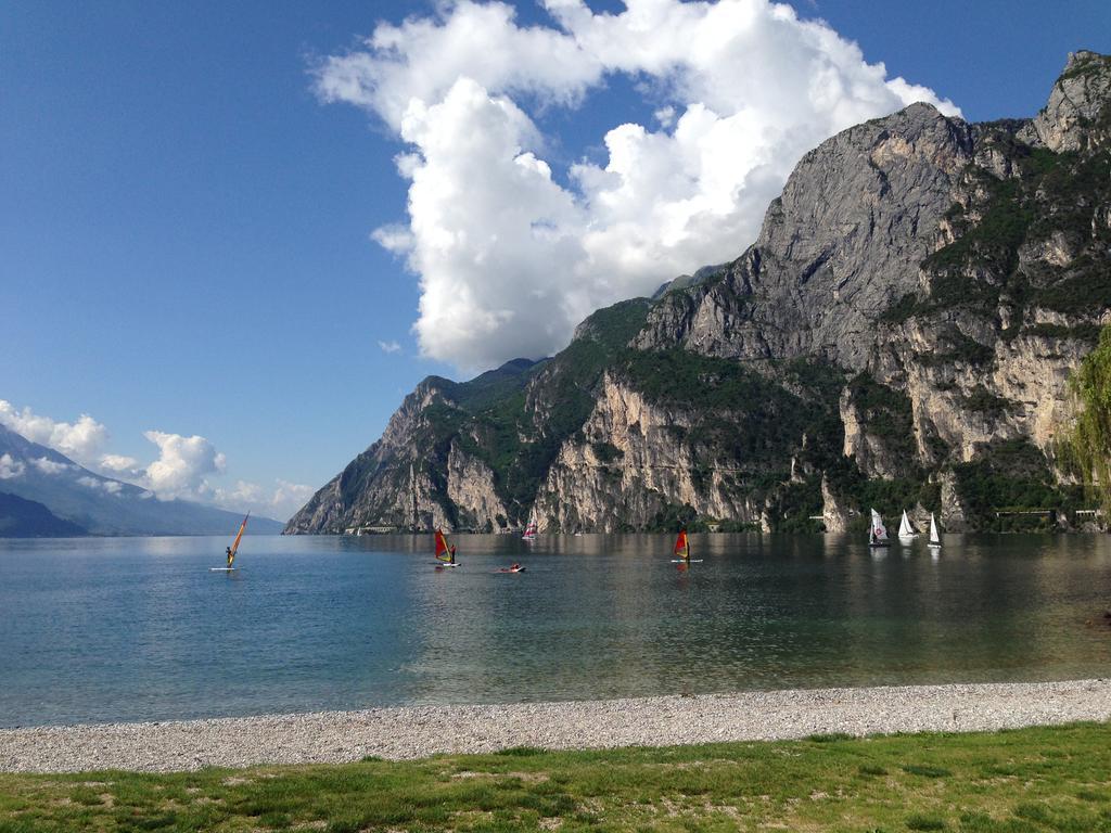 Lake & Castle View Apartment Riva del Garda Eksteriør bilde